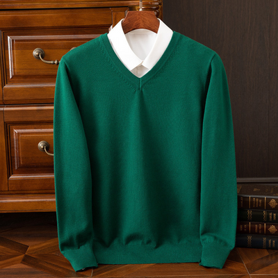 Evander - V-Neck Jumper