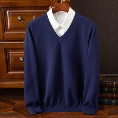Evander - V-Neck Jumper