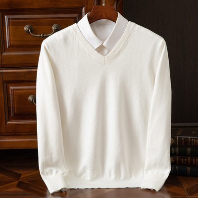 Evander - V-Neck Jumper