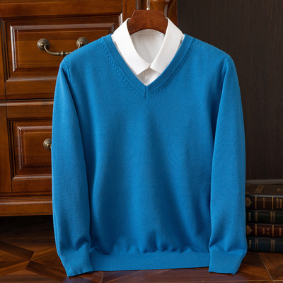 Evander - V-Neck Jumper