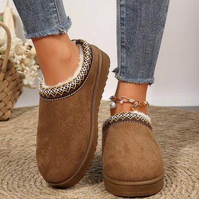 Joanne – Cozy Boot Slippers