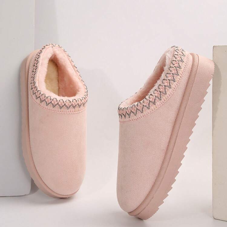 Joanne – Cozy Boot Slippers