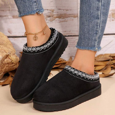 Joanne – Cozy Boot Slippers