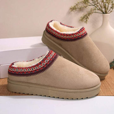 Joanne – Cozy Boot Slippers