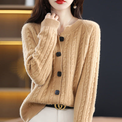 Ava | Minimalist Chic Cable Knit Cardigan