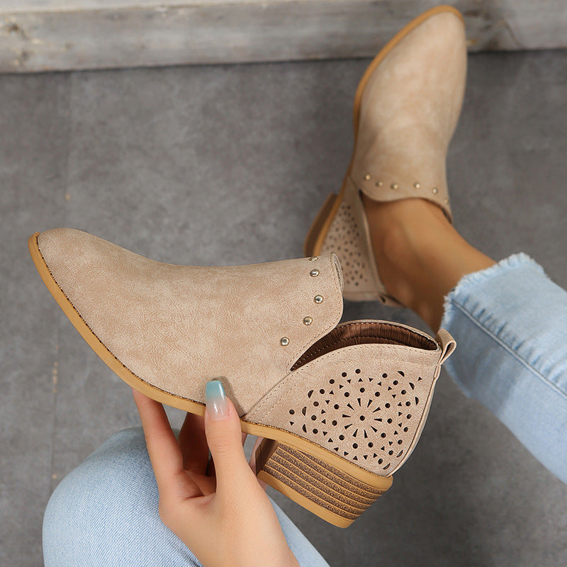 LOW CUT PERFORATED ANKLE BOOT – Ava Boutique California display picture 1